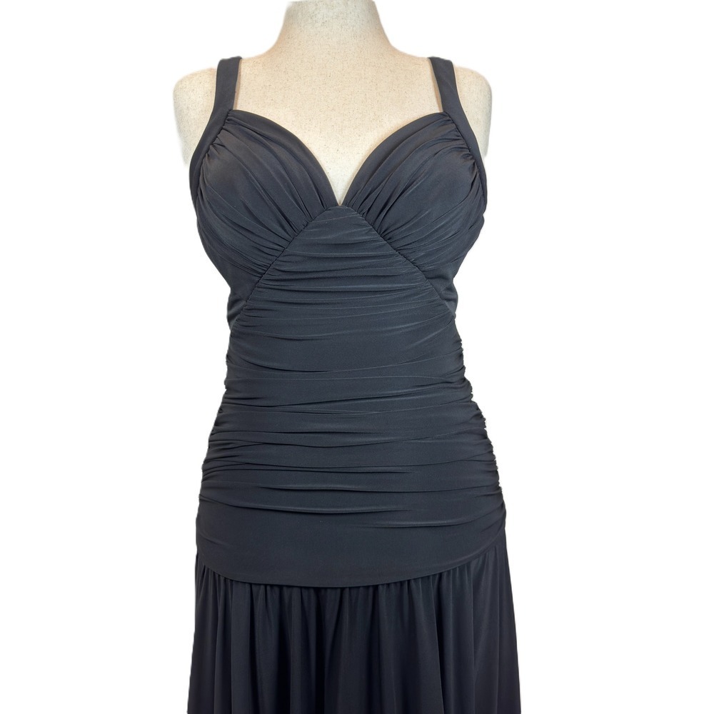 Vintage XSCAPE by Joanna Chen Black Ruched Evening Formal Gown Open Back size 12 - Picture 2 of 9
